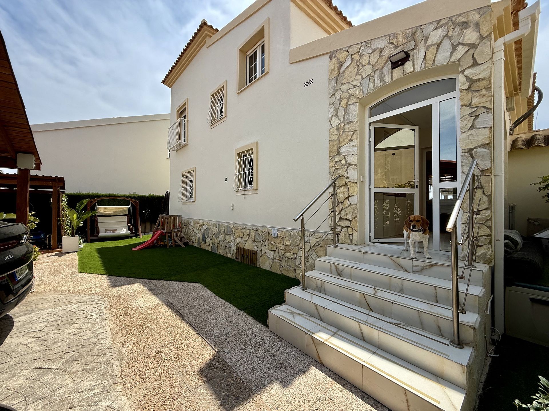 Living room in villa for sale in Orihuela Costa