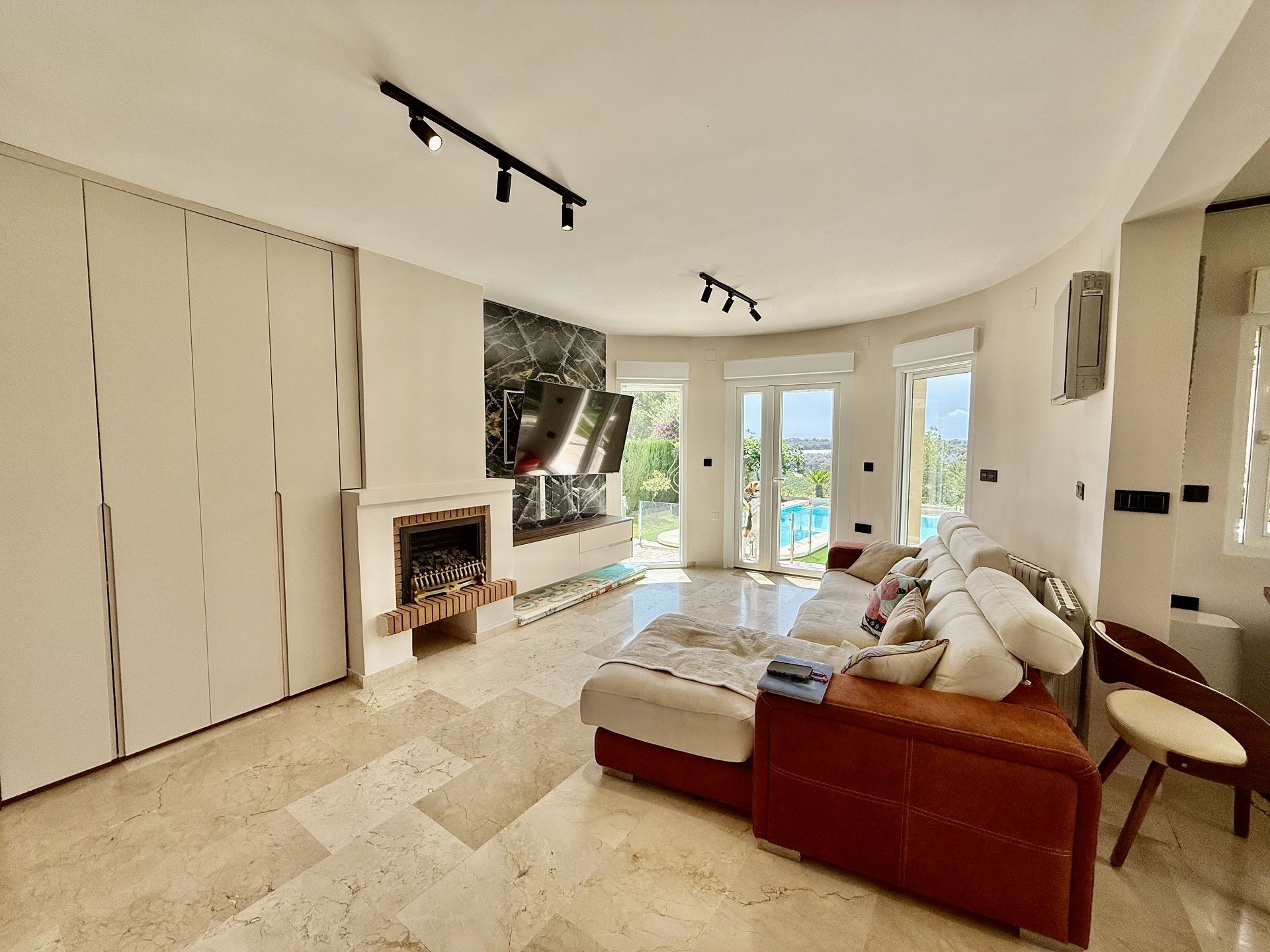 Kitchen in villa for sale in Orihuela Costa
