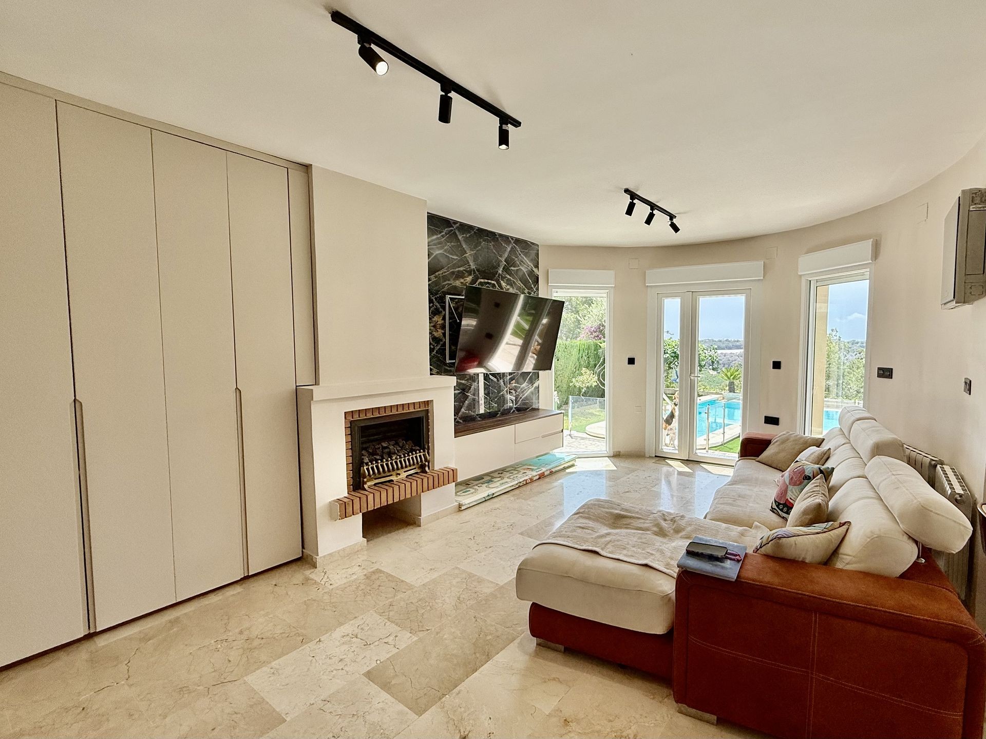 Bathroom in villa for sale in Orihuela Costa