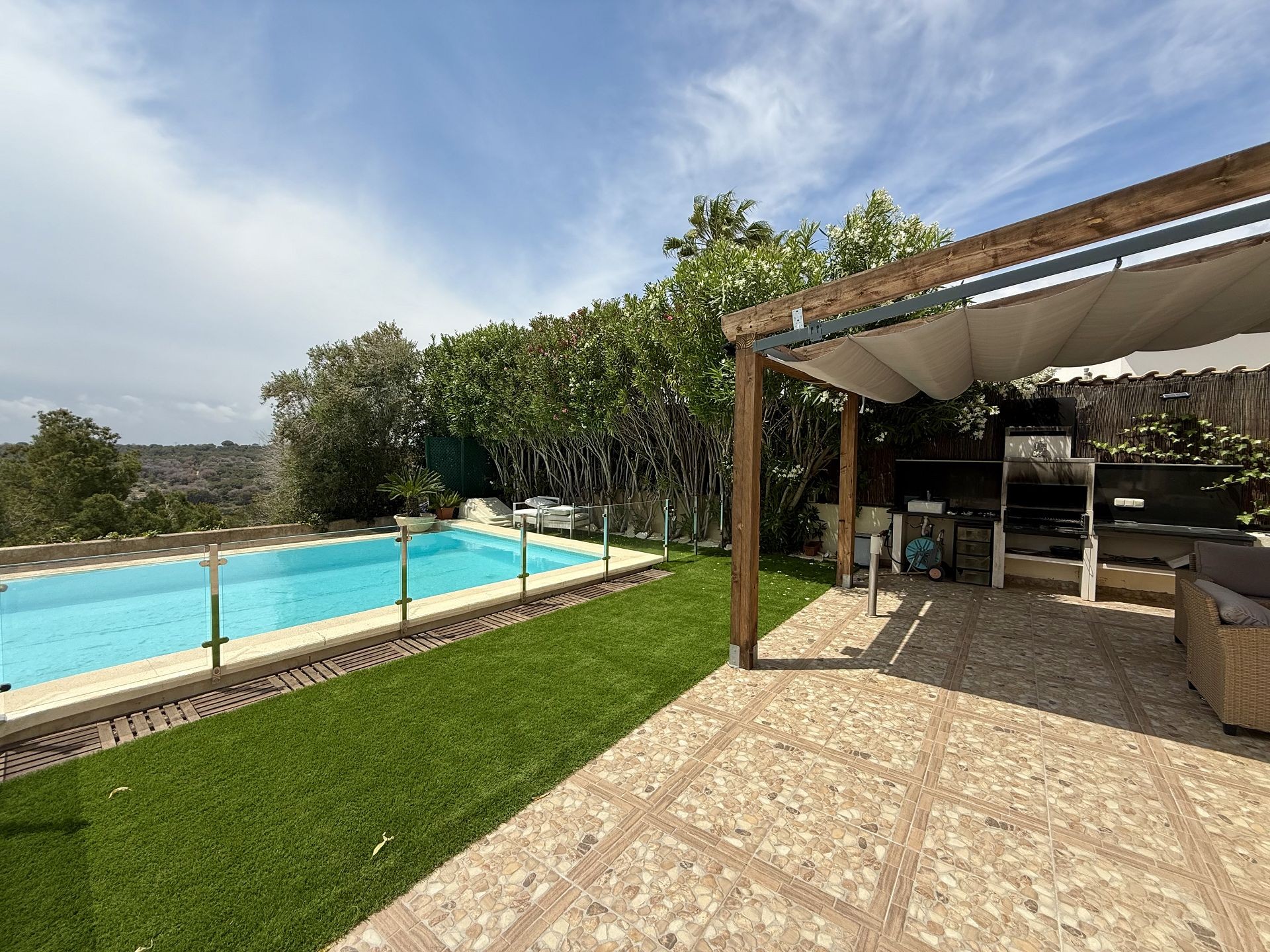 Dining area in villa for sale in Orihuela Costa