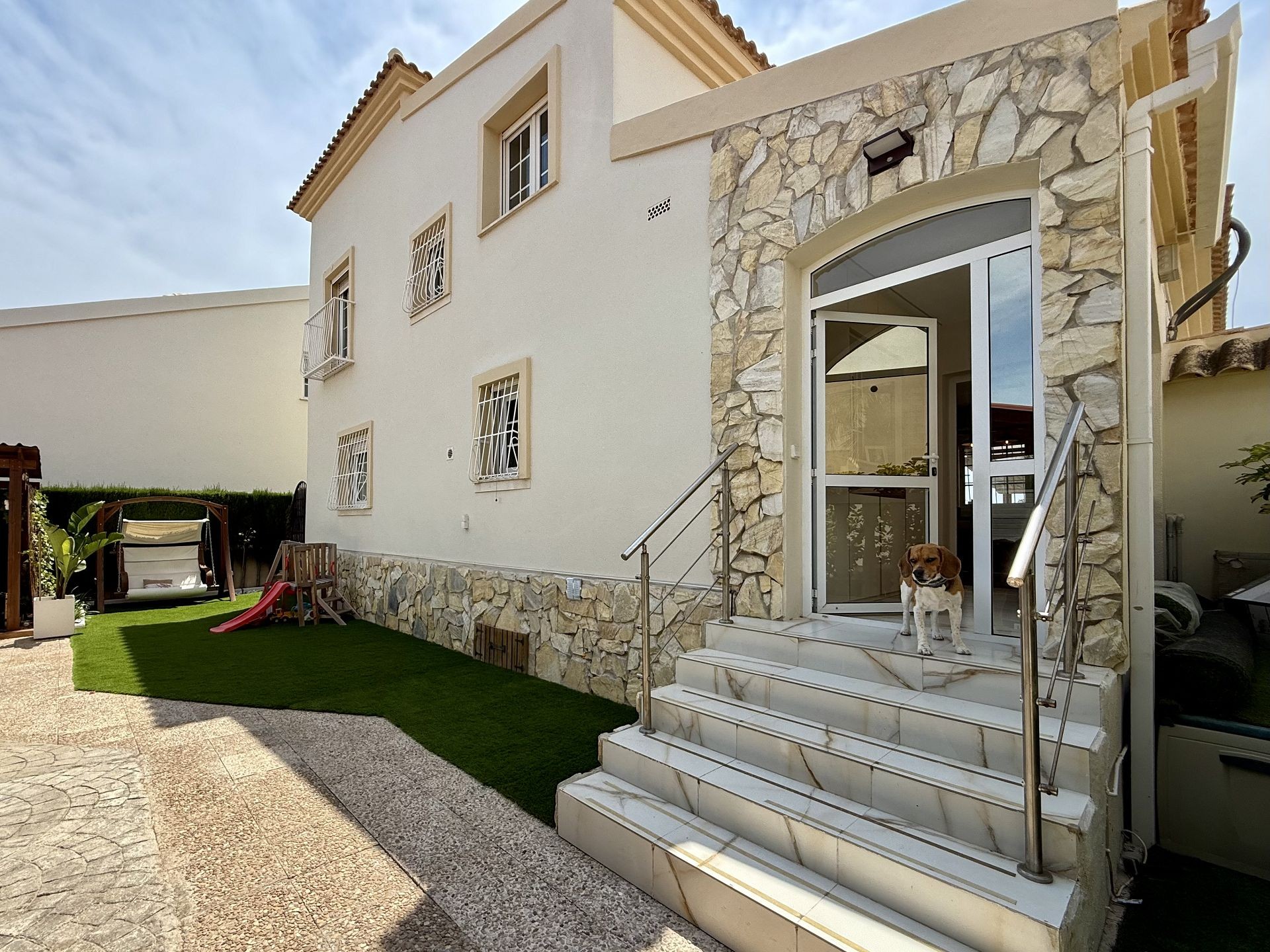 Bedroom in villa for sale in Orihuela Costa
