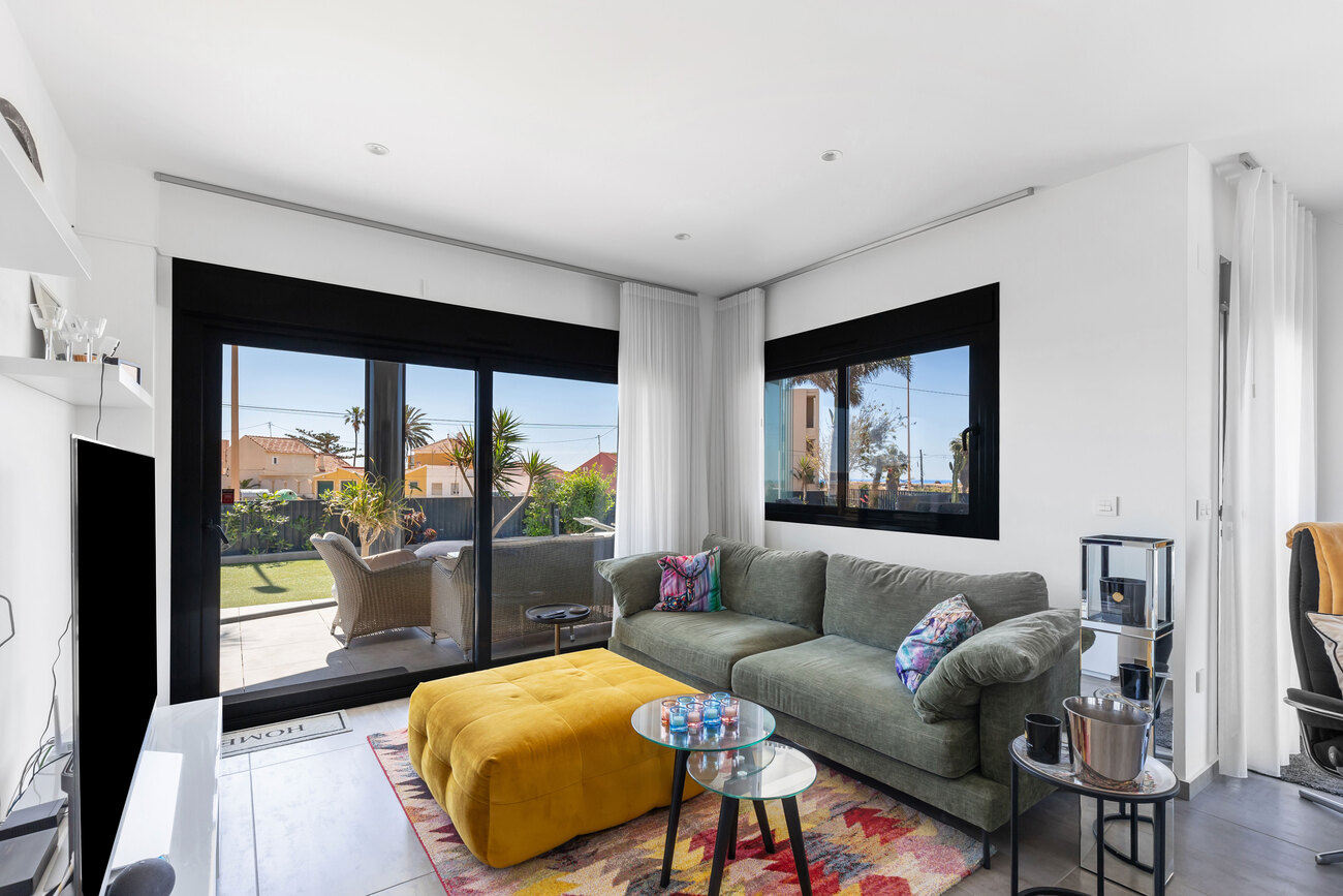 Dining area in villa for sale in Torrevieja