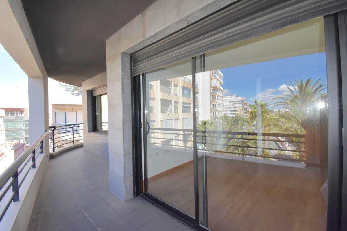 Pool area in apartment for sale in Torrevieja