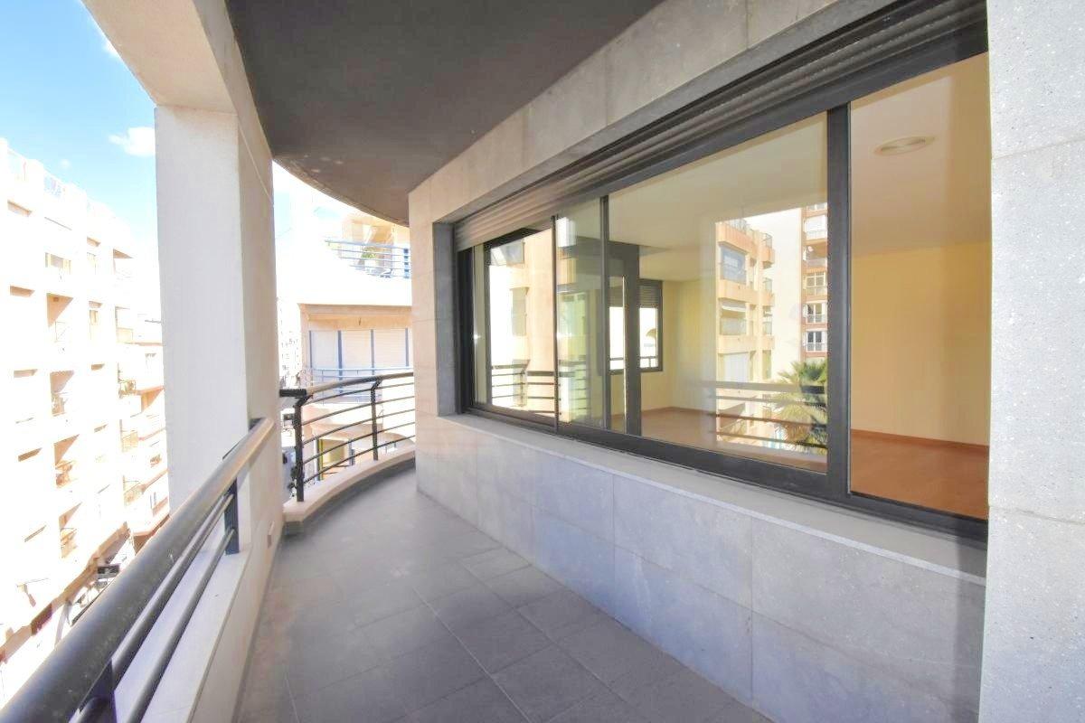 Dining area in apartment for sale in Torrevieja