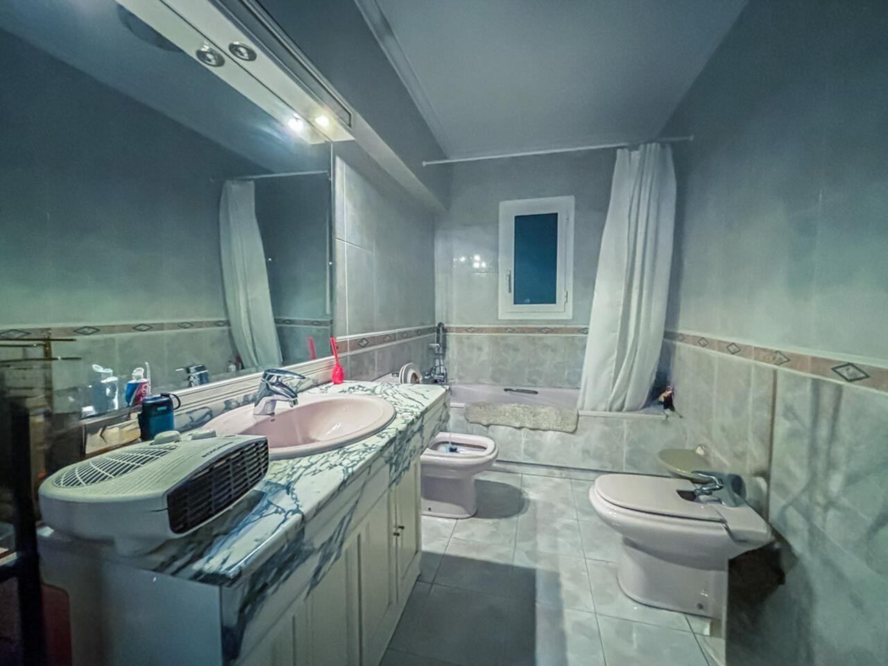Pool area in apartment for sale in Alicante