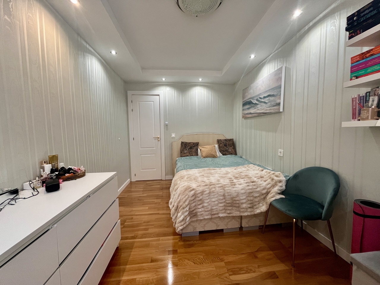 Master bedroom in apartment for sale in Torrevieja