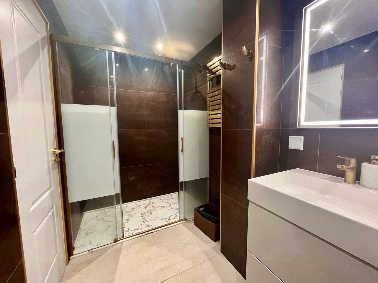 Bathroom in apartment for sale in Torrevieja