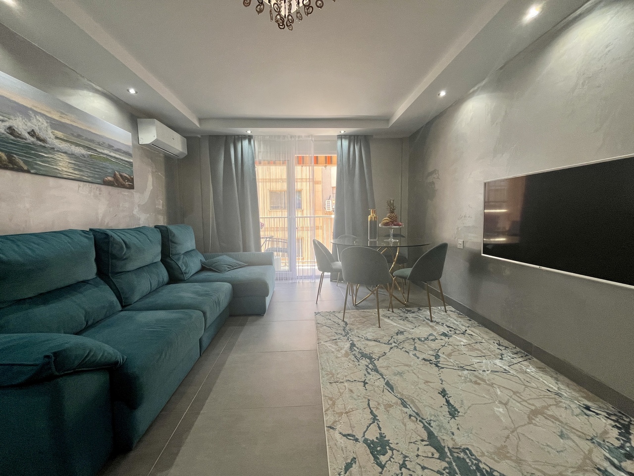 Terrace in apartment for sale in Torrevieja