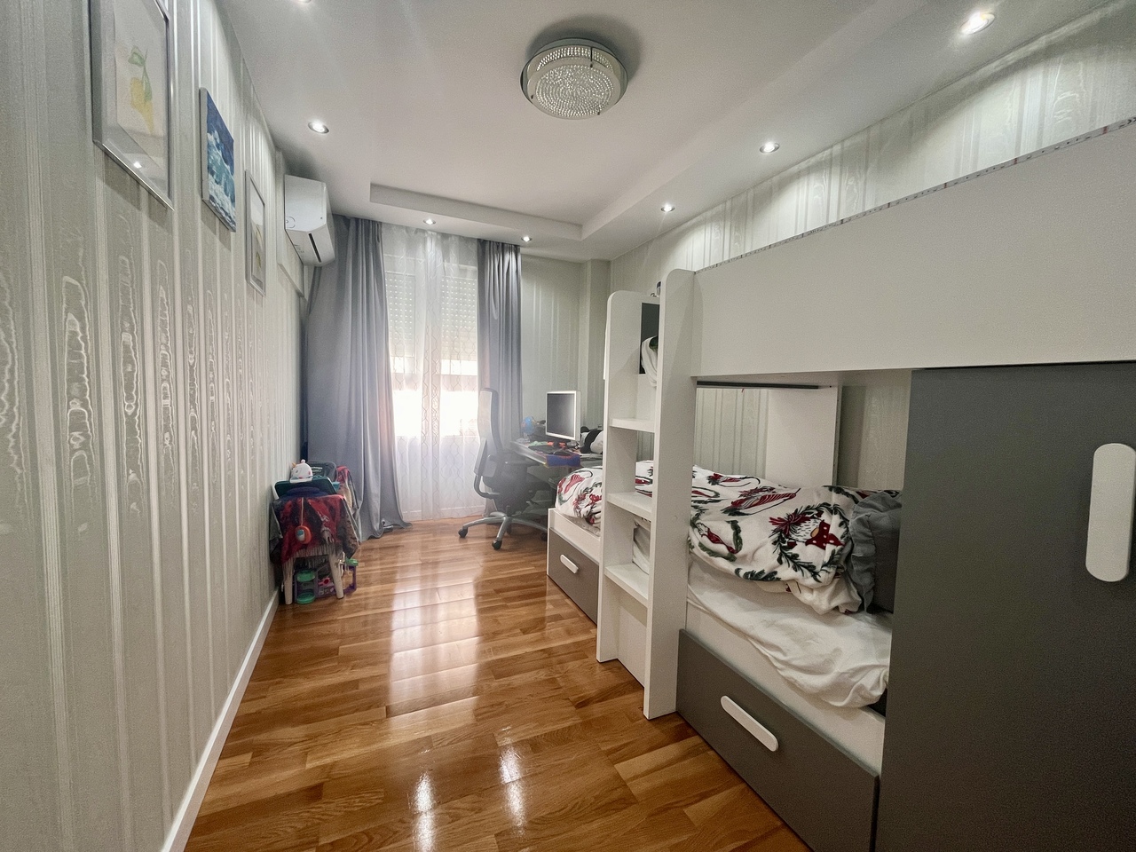 Dining area in apartment for sale in Torrevieja