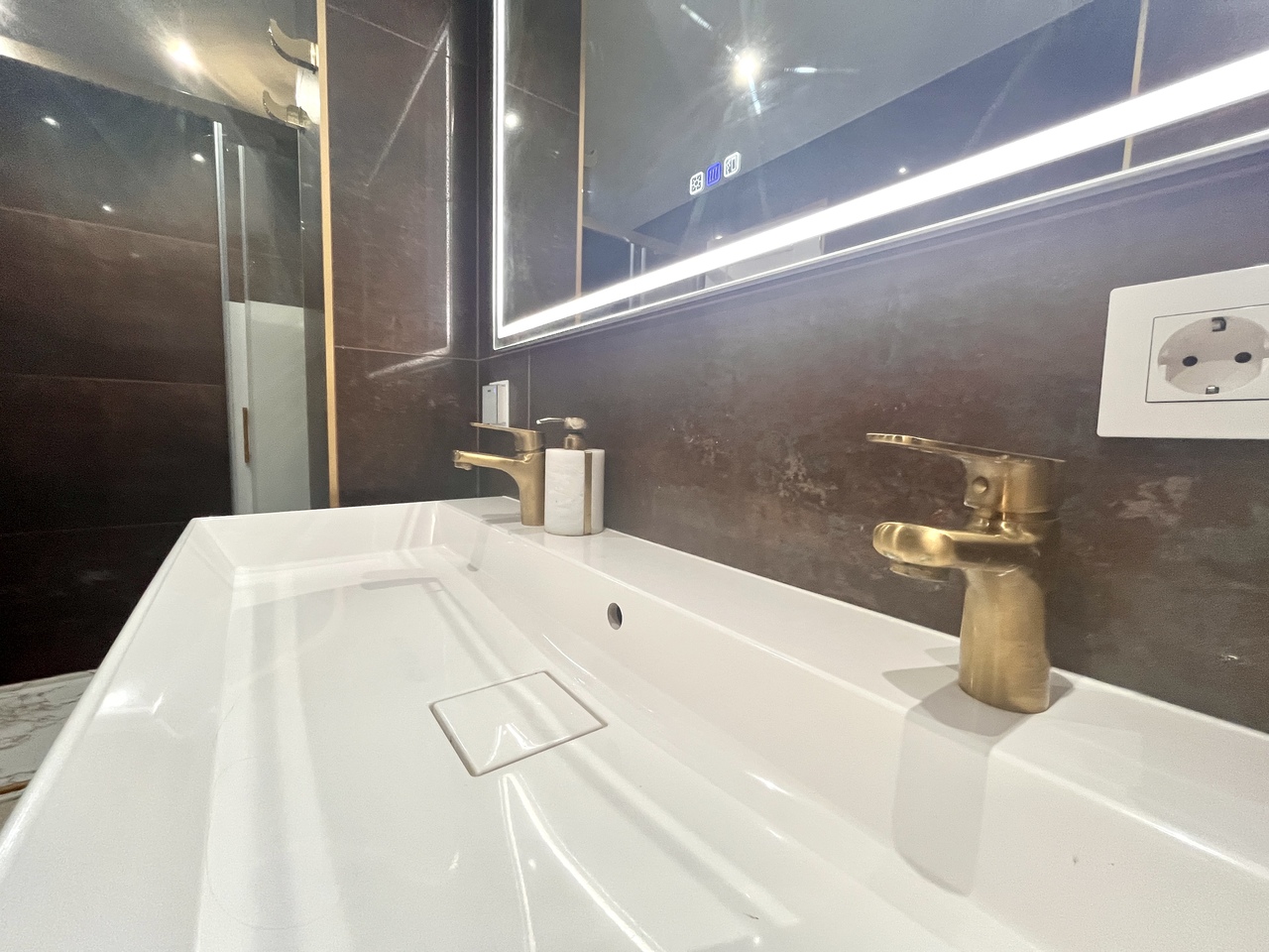 Bedroom in apartment for sale in Torrevieja