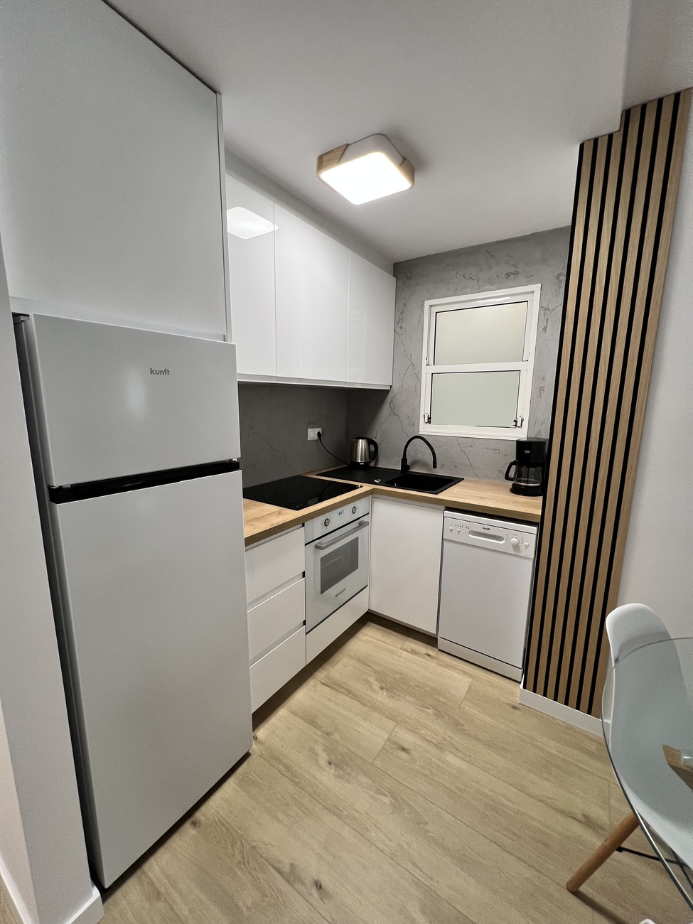 Bedroom in apartment for sale in Torrevieja