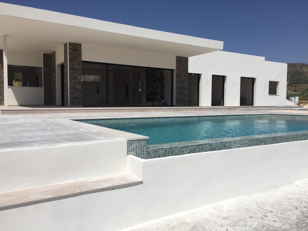 Bedroom in villa for sale in Pinoso