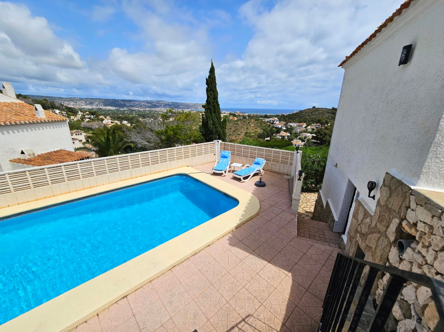 Bedroom in villa for sale in javea