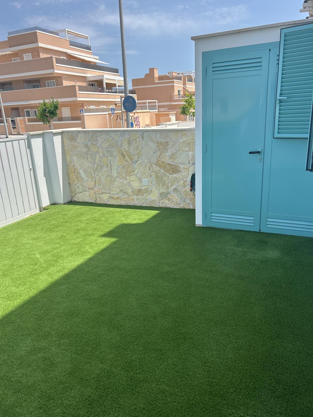 Bedroom in bungalow for sale in Pilar de La Horadada