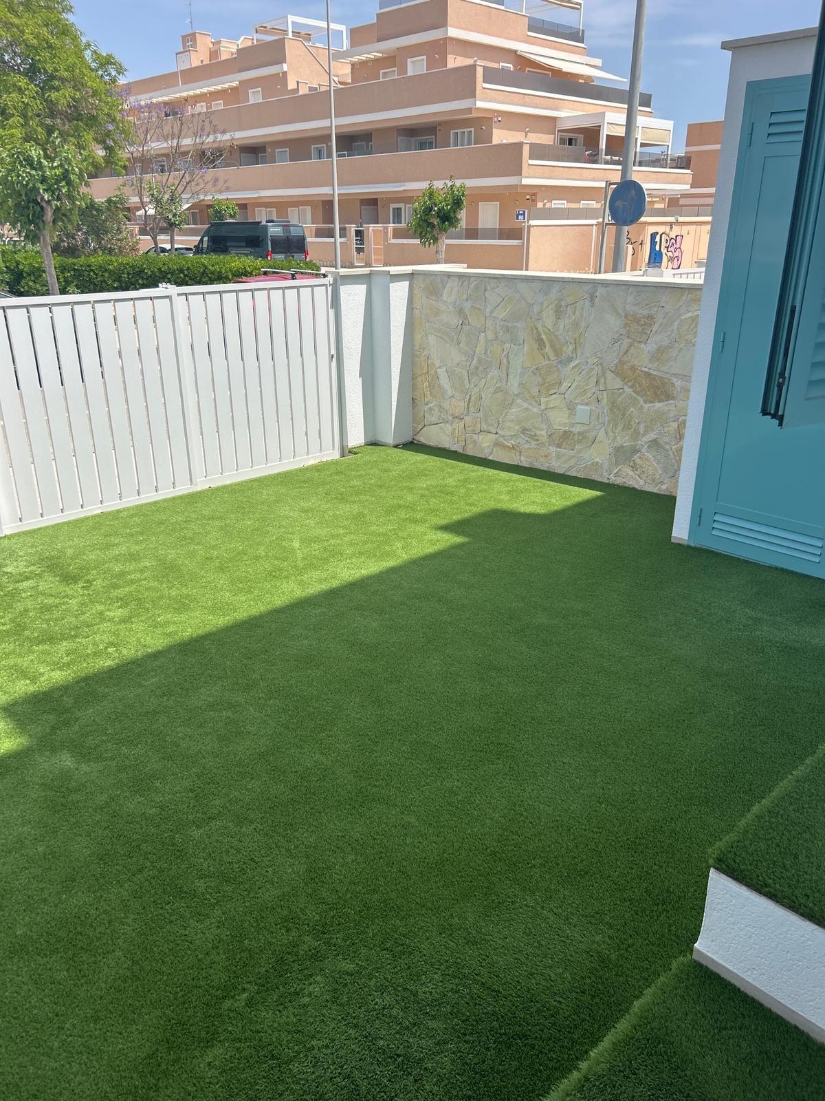 Exterior view in bungalow for sale in Pilar de La Horadada