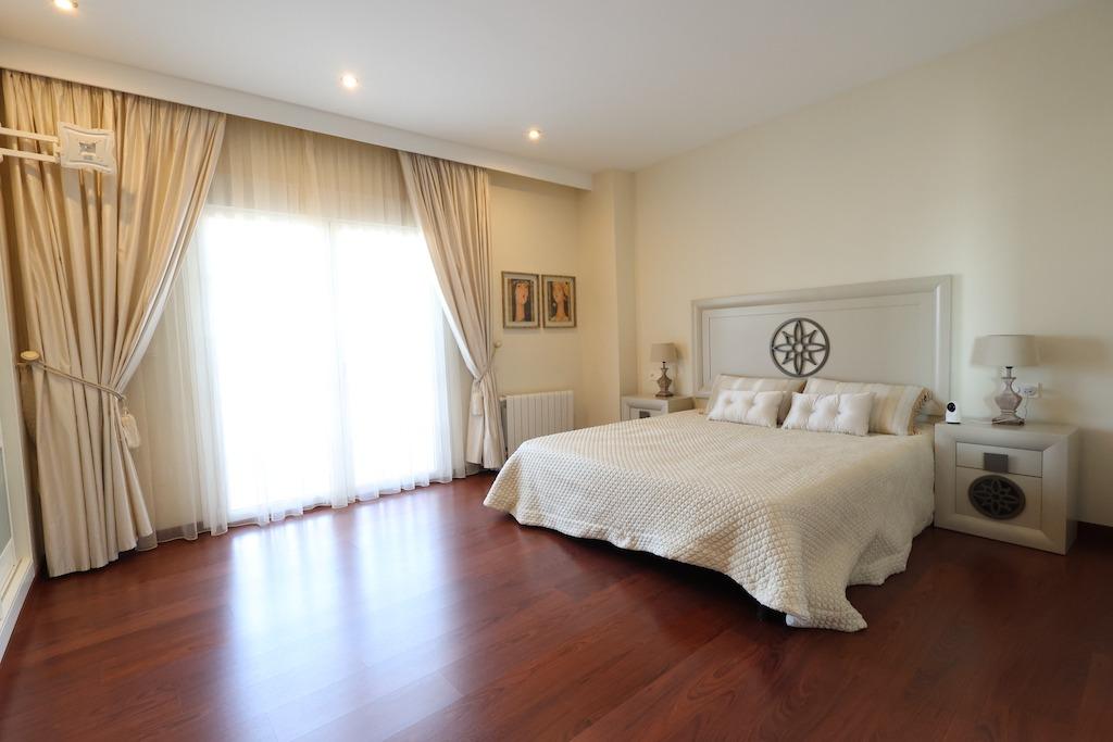 Master bedroom in villa for sale in Ciudad Quesada