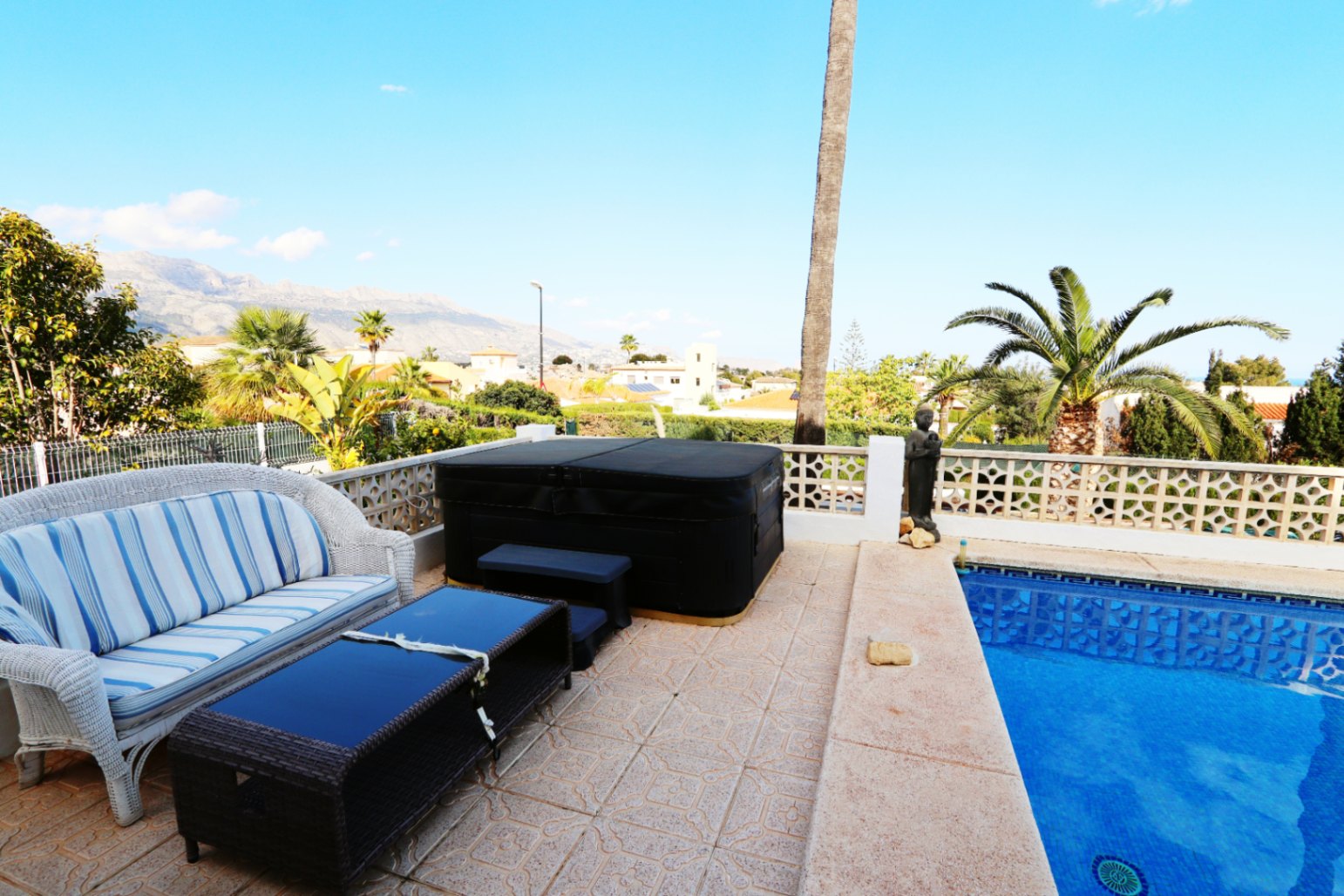 Terrace in villa for sale in la Nucia