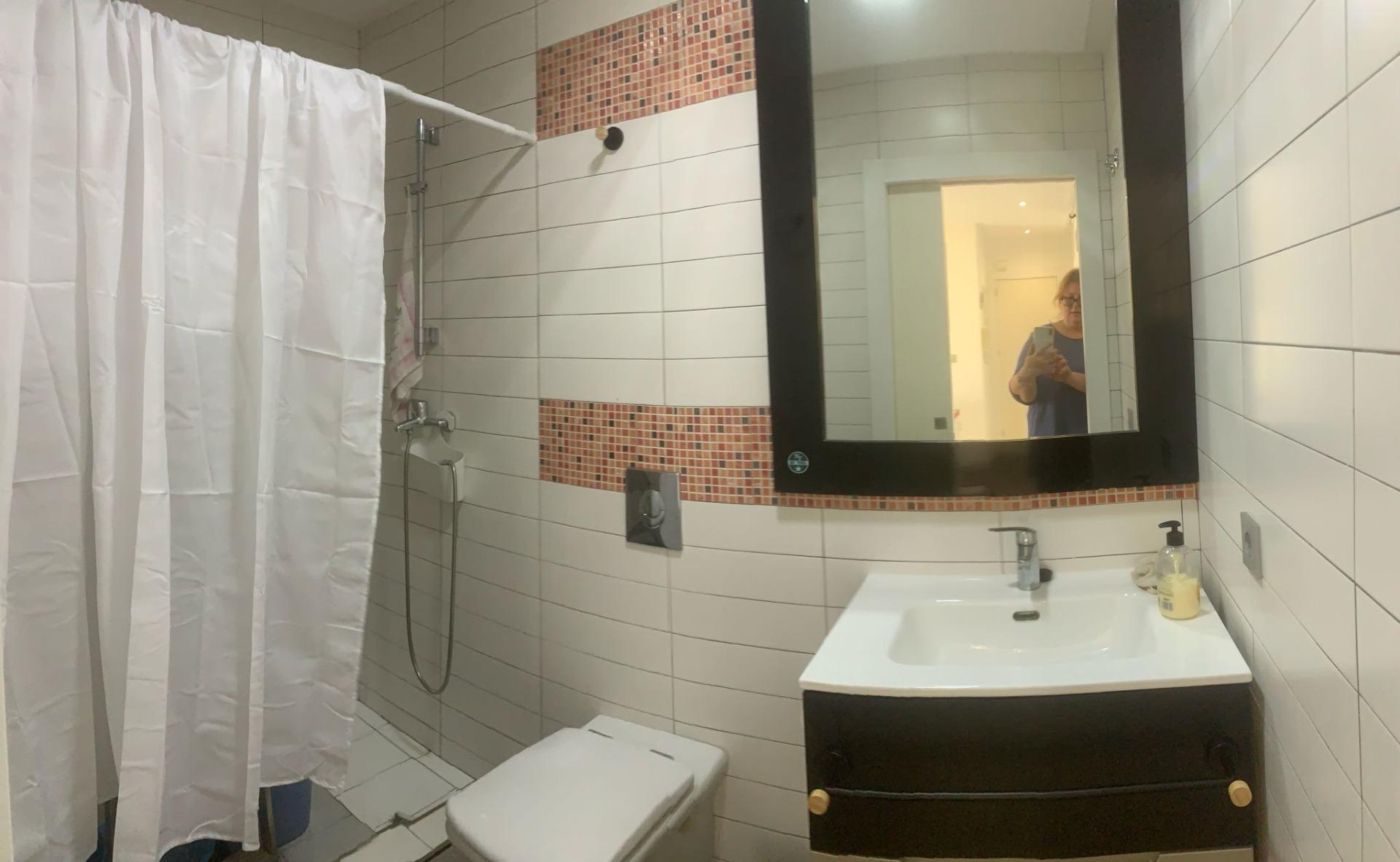 Bathroom in apartment for sale in Guardamar del Segura