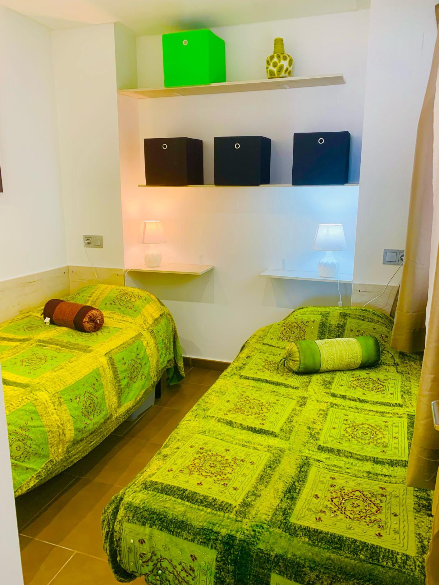 Bedroom in apartment for sale in Guardamar del Segura
