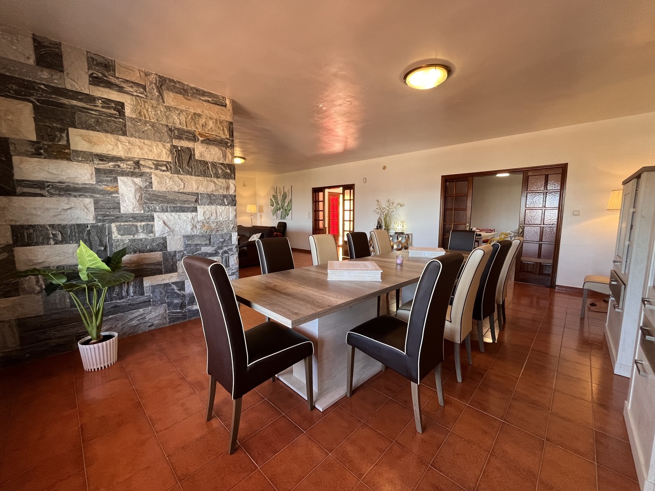 Dining area in villa for sale in la Nucia