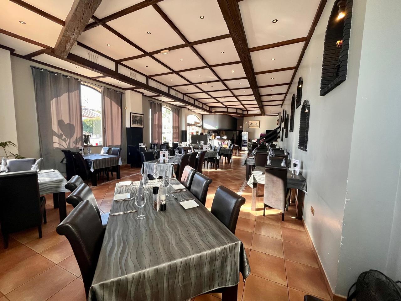 Terrace in commercial for sale in Guardamar del Segura