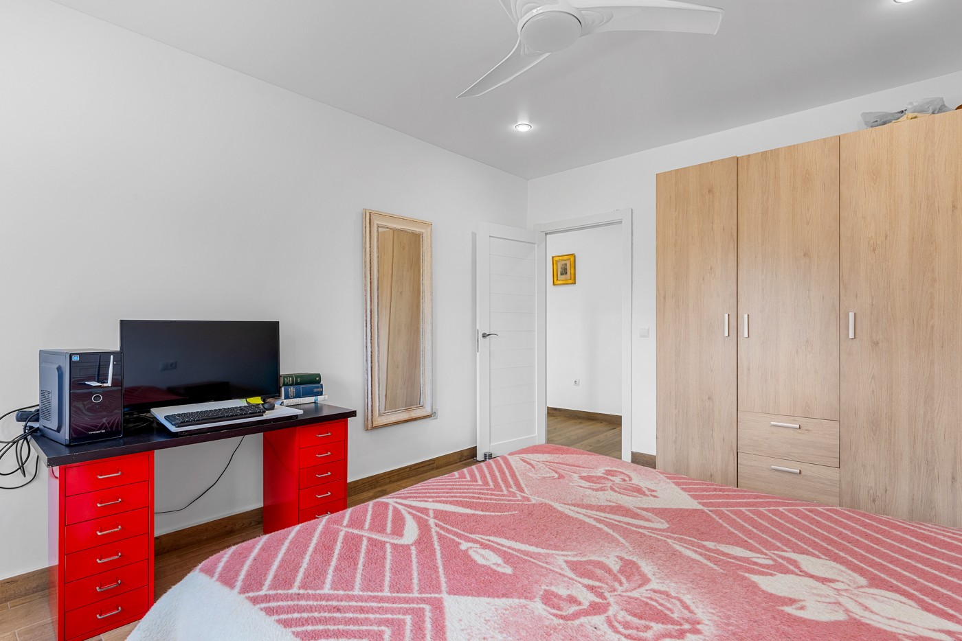 Bathroom in villa for sale in Los Montesinos