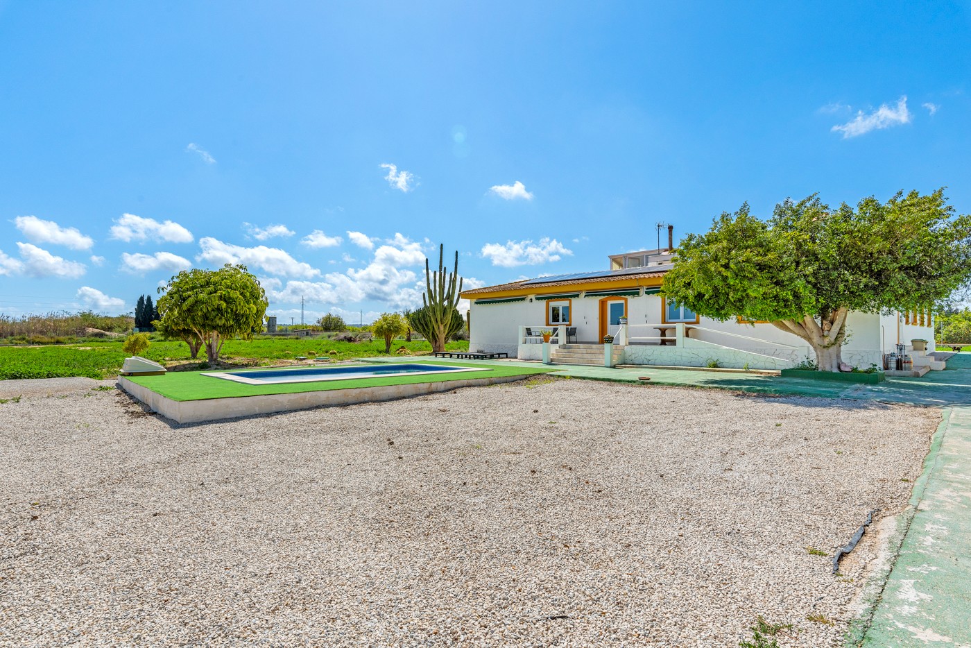 Bedrooms: 6, Bathrooms: 3, Villa in Los Montesinos, Alicante, Spain