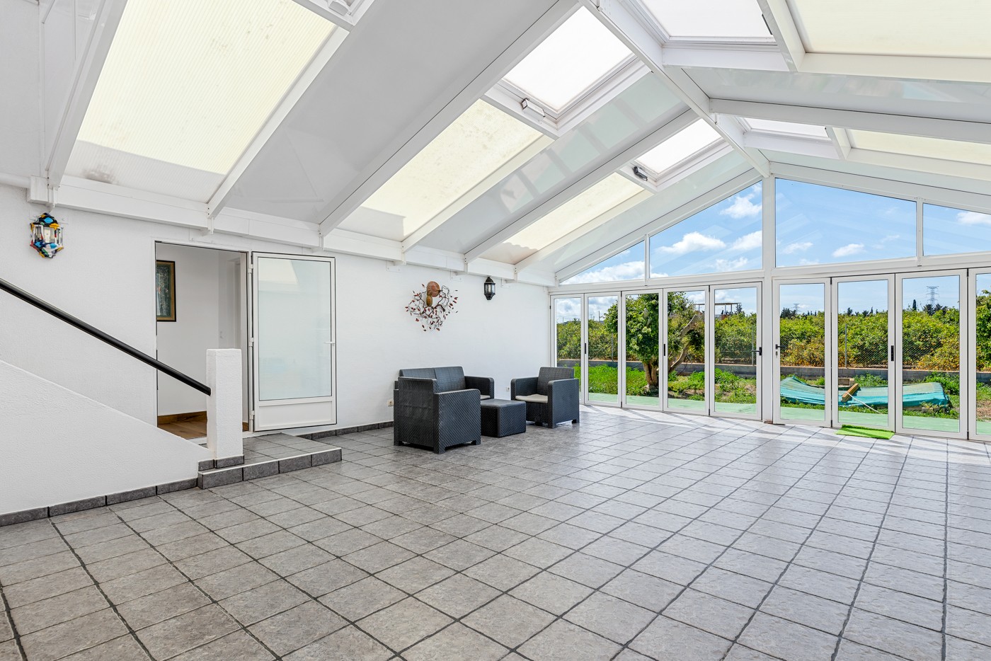 Pool area in villa for sale in Los Montesinos