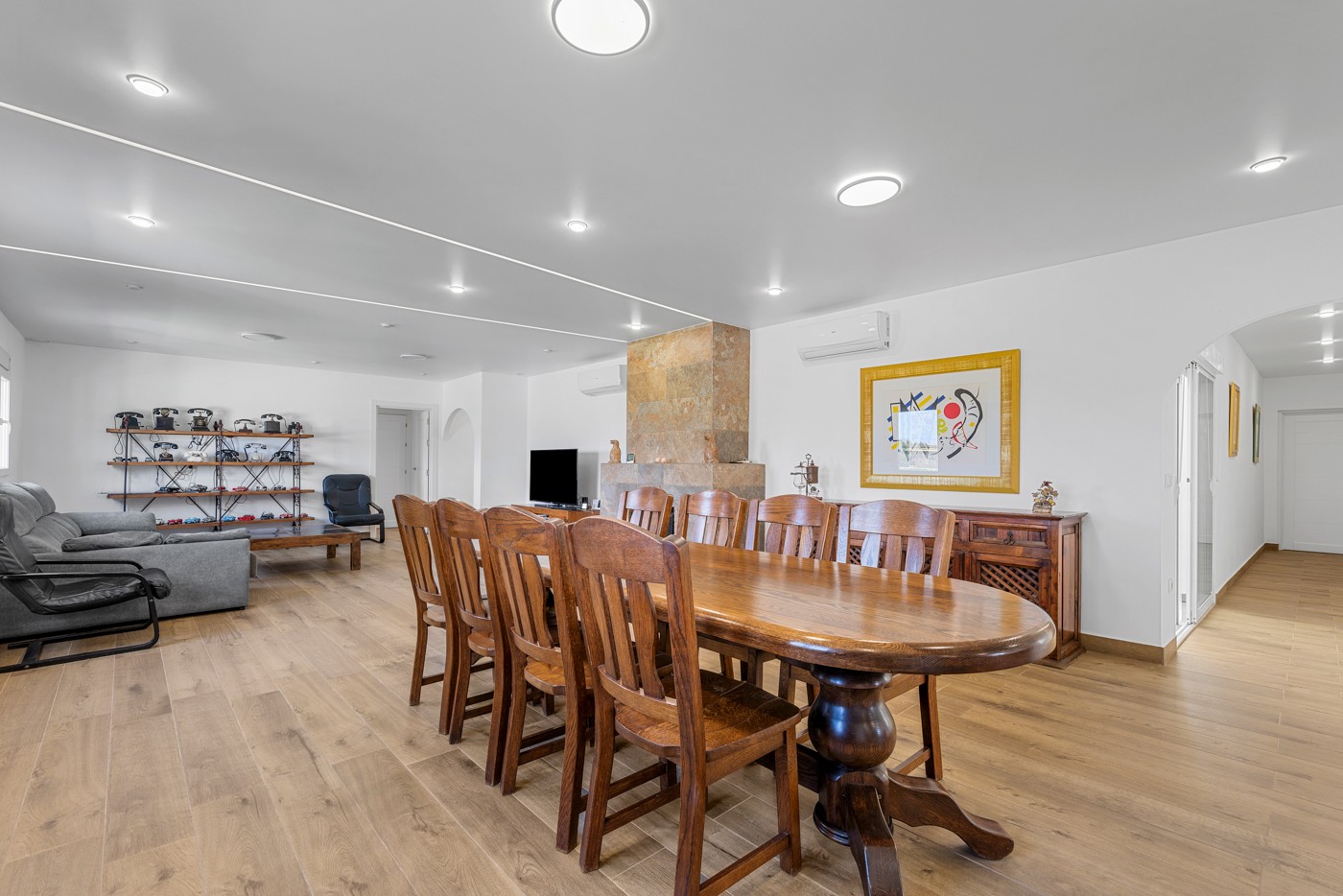 Dining area in villa for sale in Los Montesinos