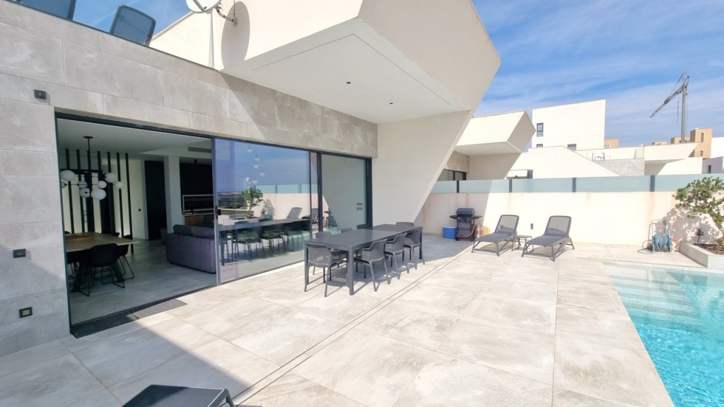 Living room in villa for sale in Rojales