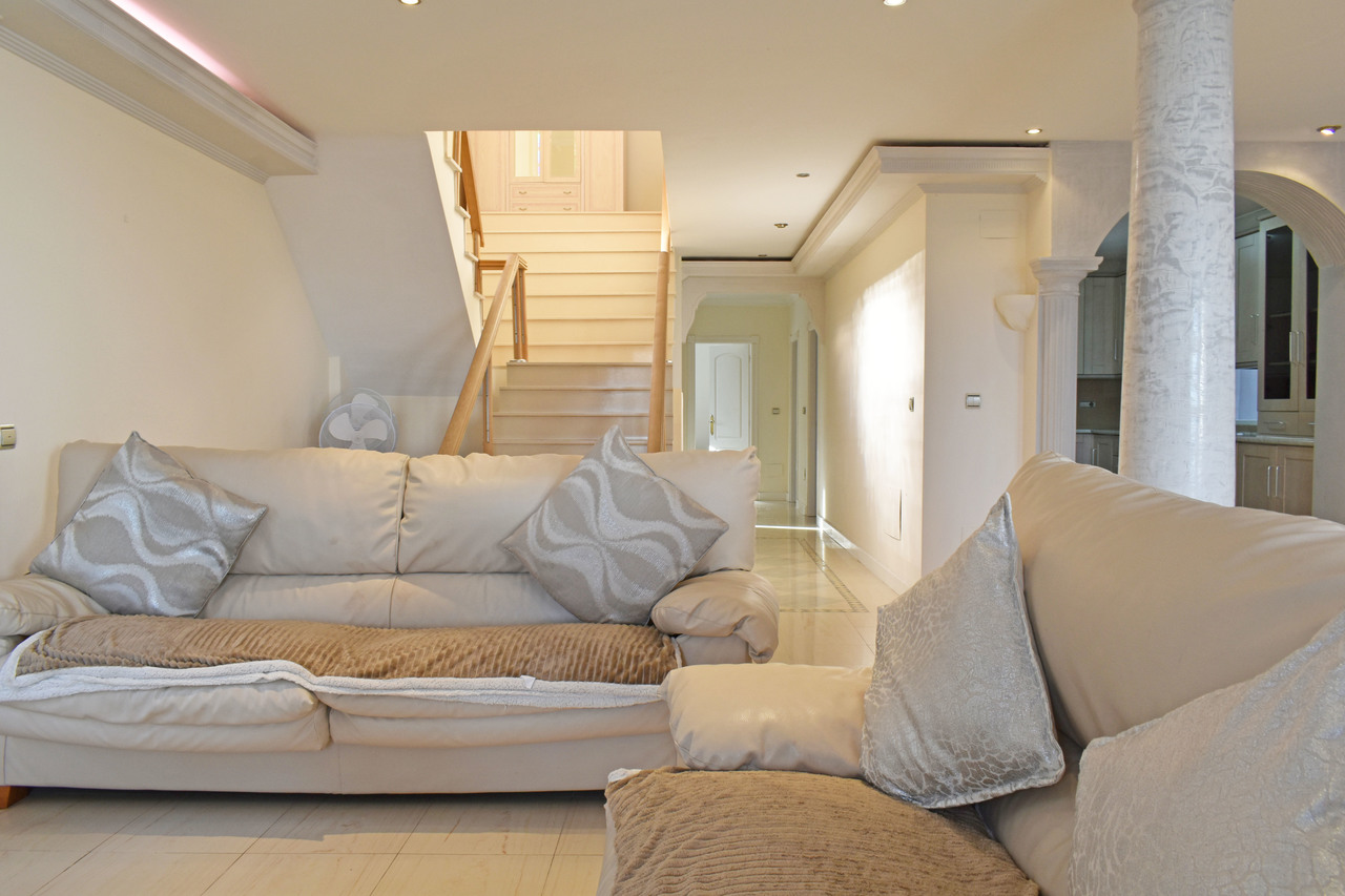 Bedroom in villa for sale in Torremendo