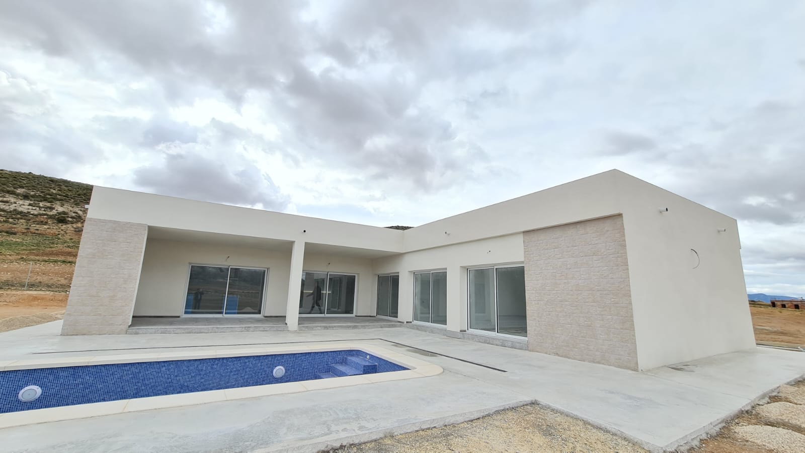 Terrace in villa for sale in Torre Del Rico