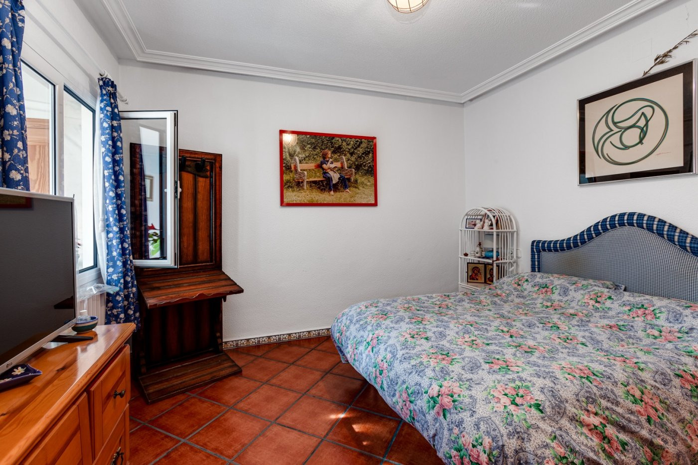Dining area in villa for sale in Torrevieja
