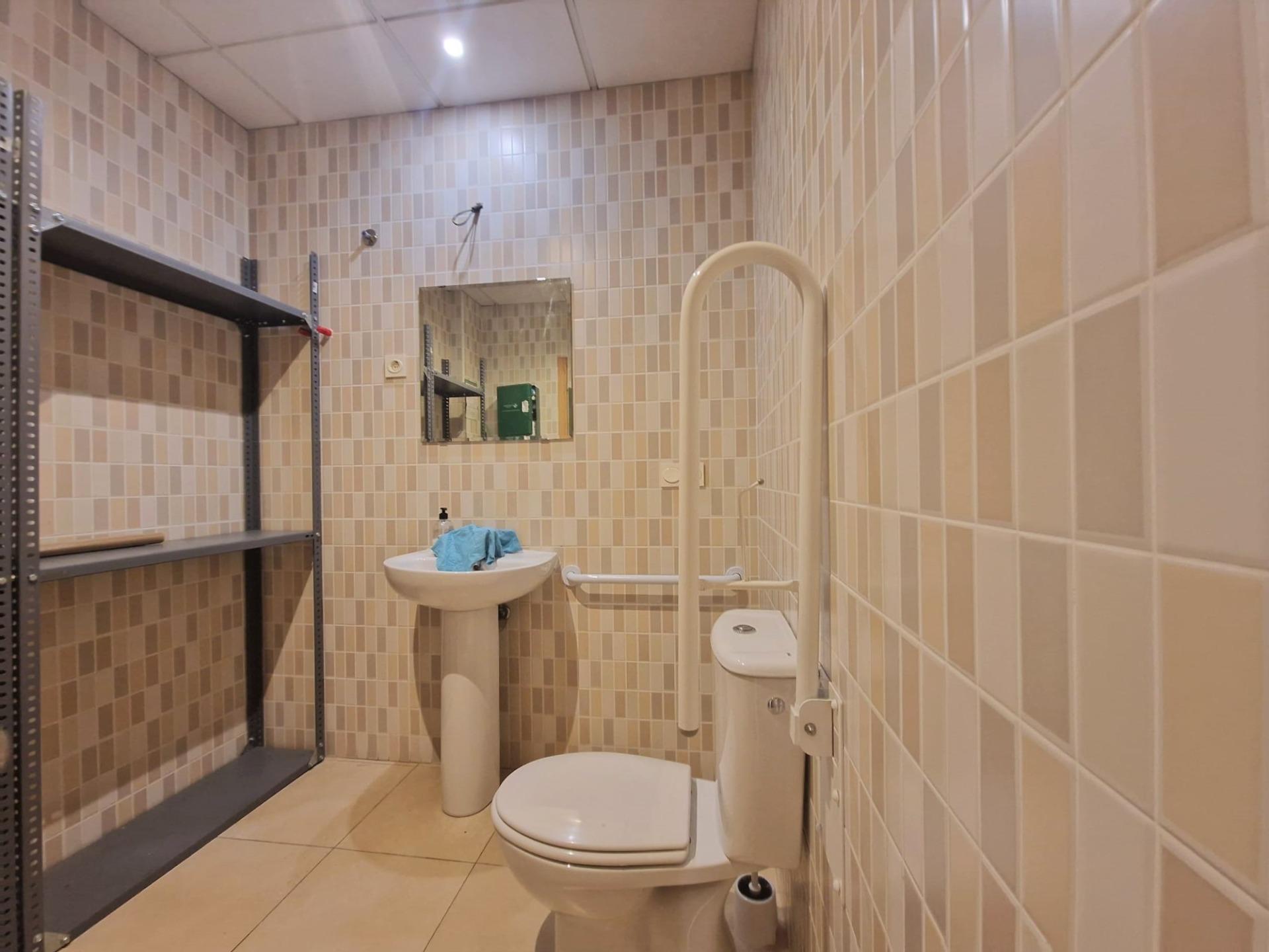 Terrace in commercial for sale in Guardamar del Segura