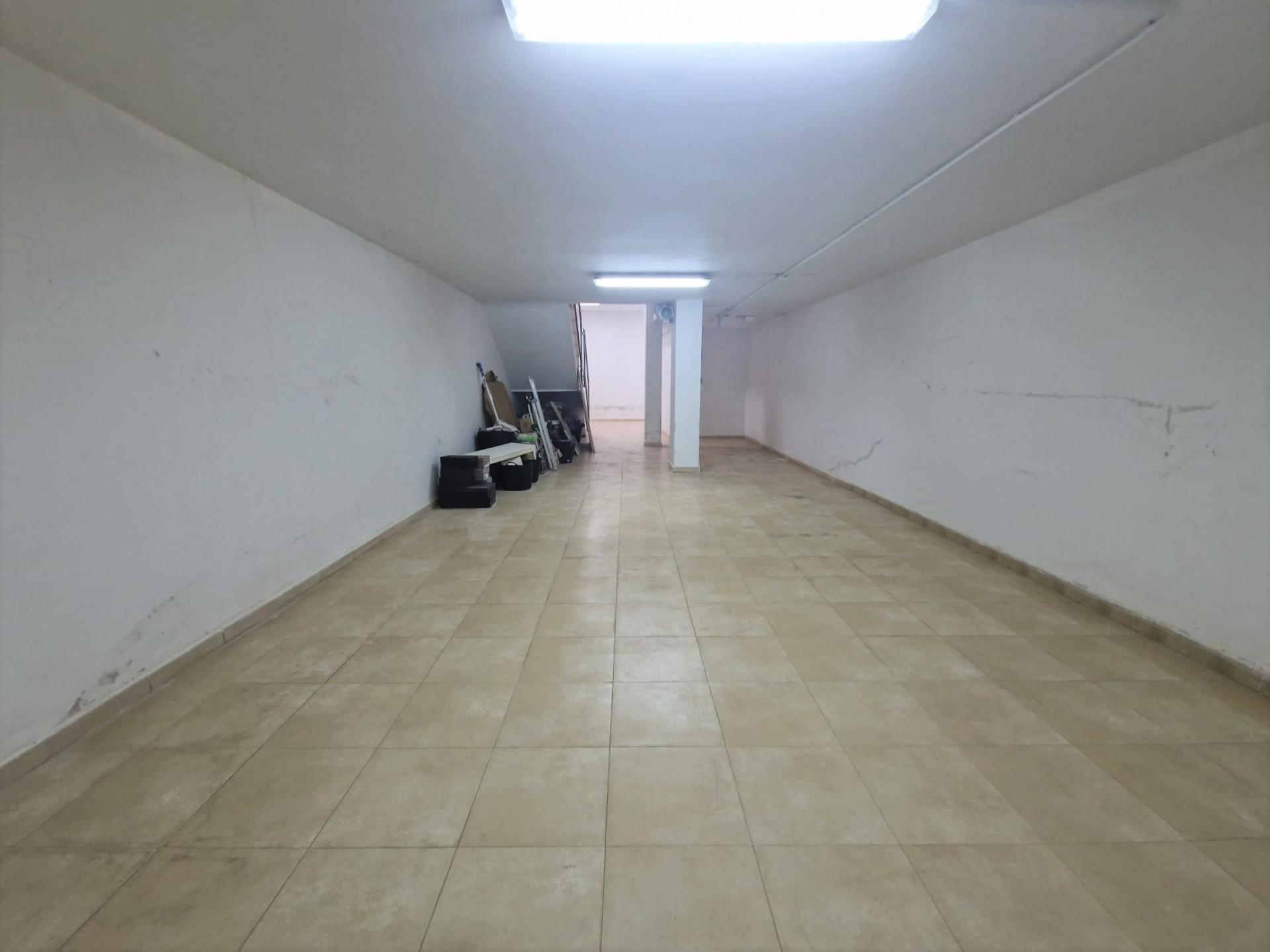 Kitchen in commercial for sale in Guardamar del Segura