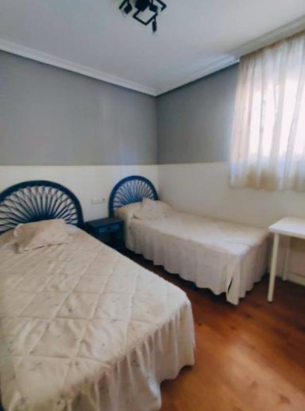 Bedroom in villa for sale in Torrevieja