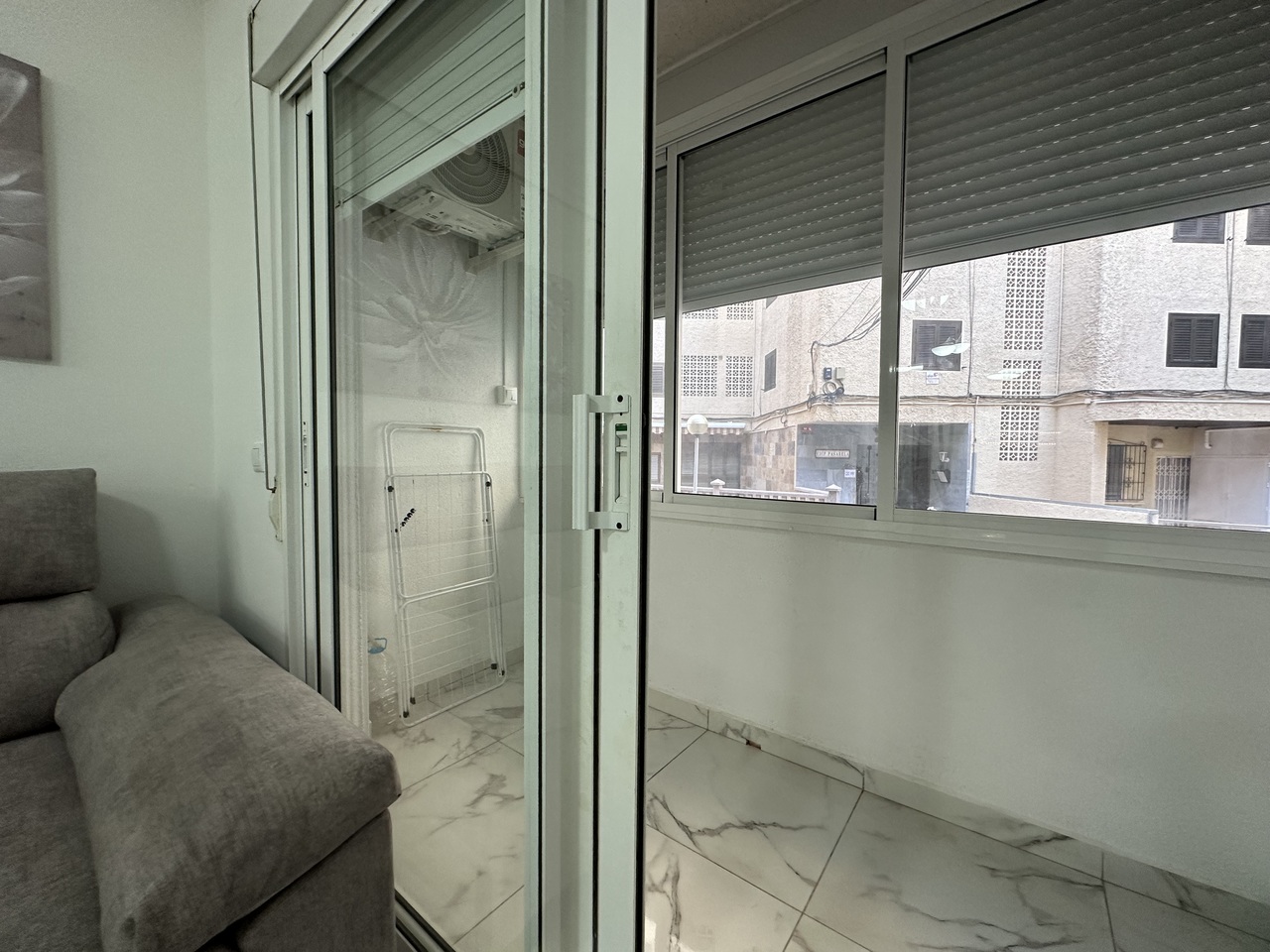 Living room in apartment for sale in Torrevieja