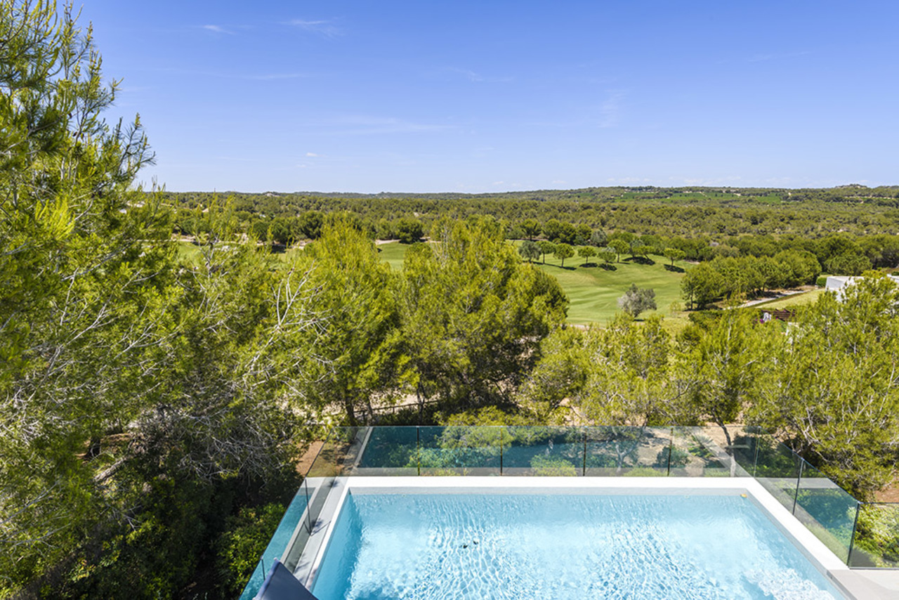 Bathroom in villa for sale in Las Colinas Golf