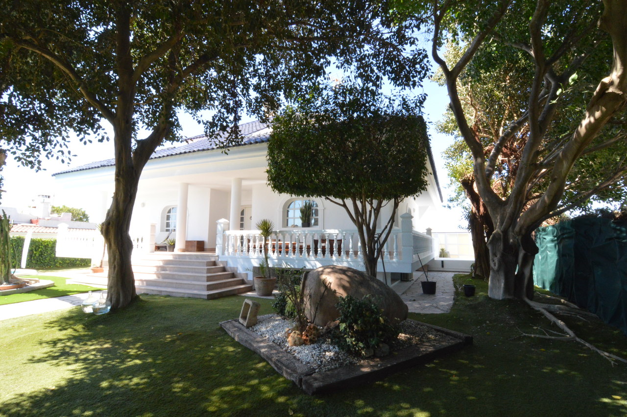 Living room in villa for sale in Torrevieja