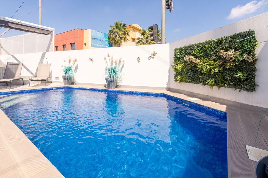 Exterior view in villa for sale in Daya Vieja
