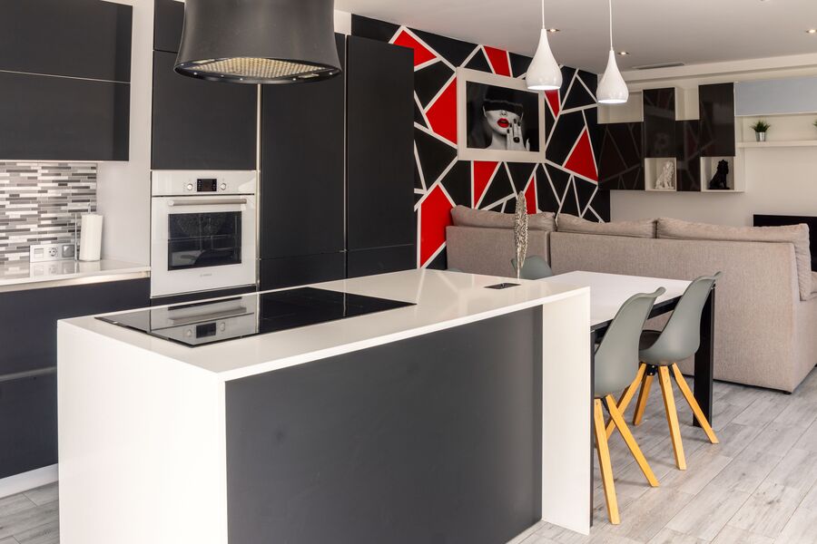 Perfectly situated this beautifully designed and built modern property is a unique opportunity arriv