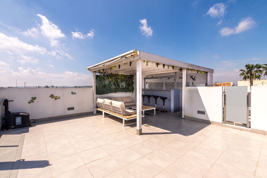 Bathroom in villa for sale in Daya Vieja