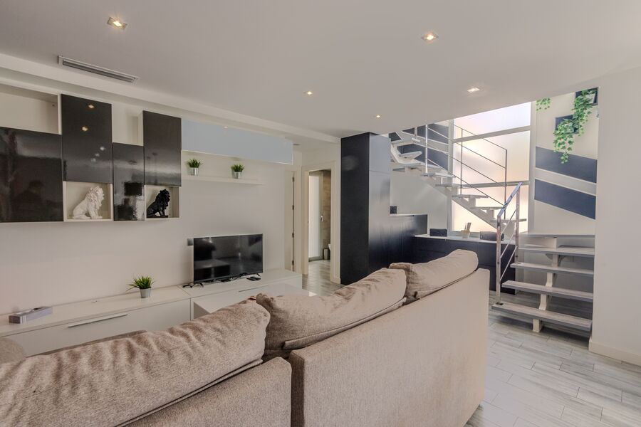 Dining area in villa for sale in Daya Vieja