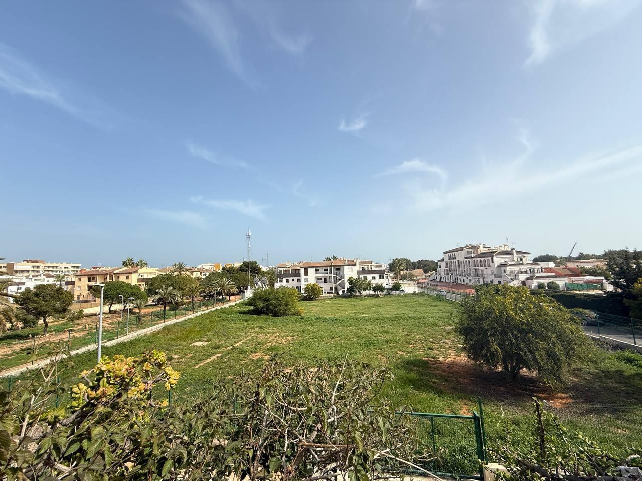Master bedroom in apartment for sale in Orihuela Costa