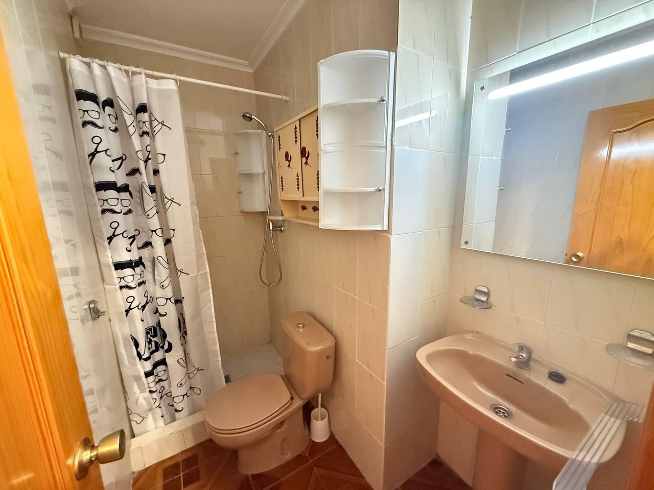Bedroom in apartment for sale in Orihuela Costa