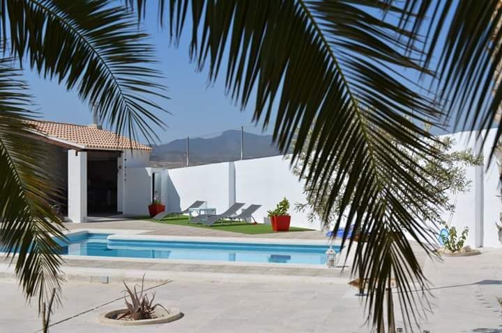 This wonderful villa in Torre del Rico, has approximately 1000 meters built