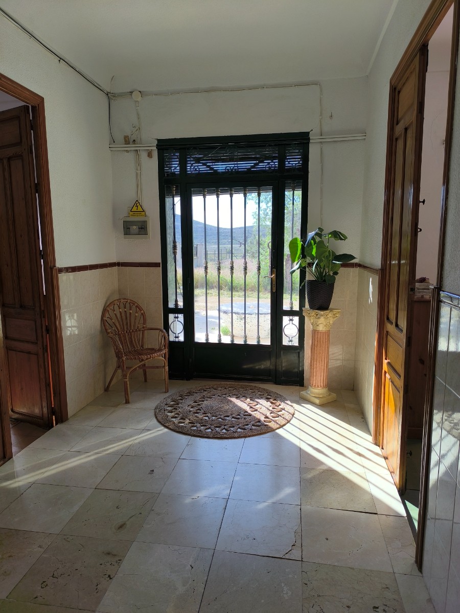 Bedroom in villa for sale in Torre Del Rico