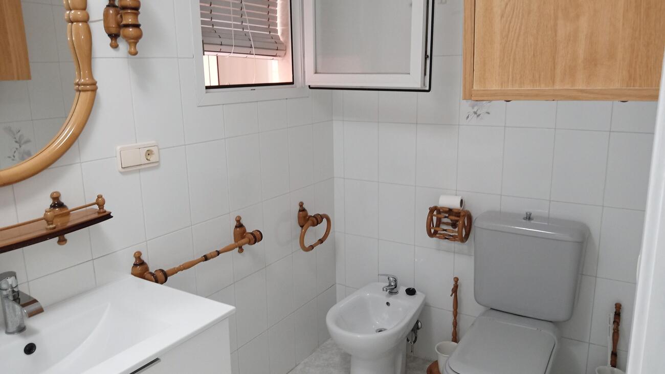 Master bedroom in apartment for sale in Torrevieja