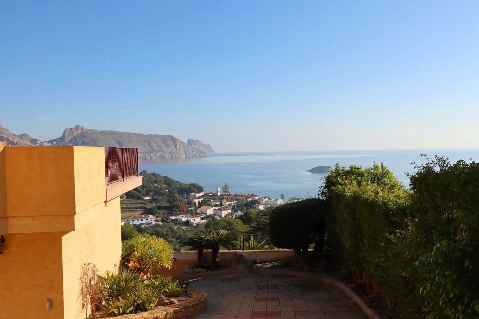 Living room in villa for sale in Altea