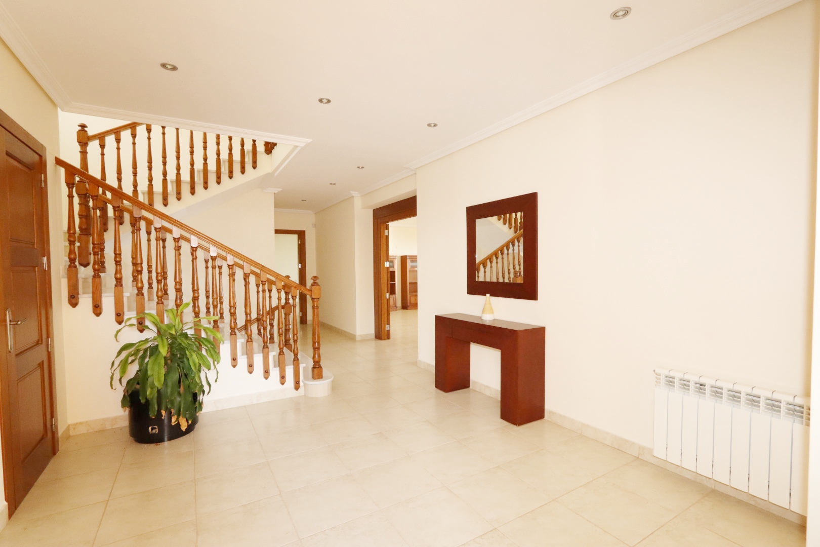 Dining area in villa for sale in Altea
